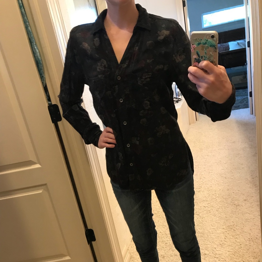 Rock and Republic Rose Button Down